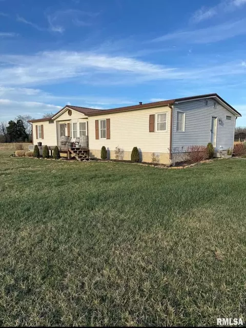 8280 Sunnybrook Rd, Marion, IL 62959