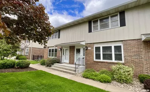 1513 21st Ave #7, Rock Island, IL 61201