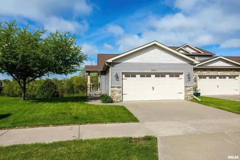 6120 Deere Creek Ln #A, Davenport, IA 52807