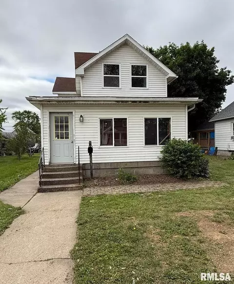 237 1st Ave, Clinton, IA 52732
