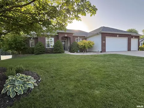 1305 Saratoga, Sherman, IL 62684