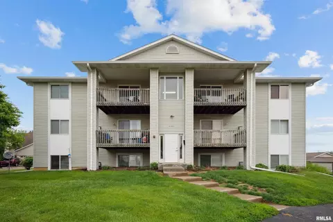 4165 Mallard Ct #11, Bettendorf, IA 52722