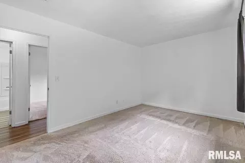 3069 4th St #4, Moline, IL 61265 photo 11