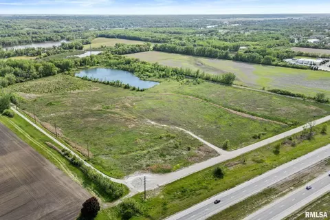 7300 John Deere Rd, Moline, IL 61265 photo 6