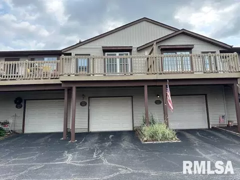 4015 Lillie Ave #106, Davenport, IA 52806