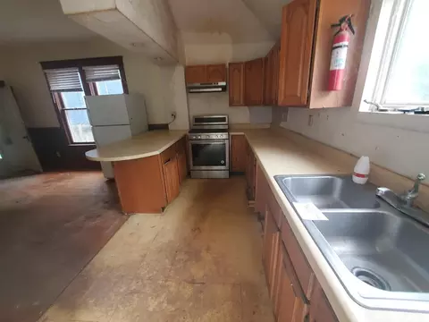 712 3rd St #A, Moline, IL 61265 photo 6
