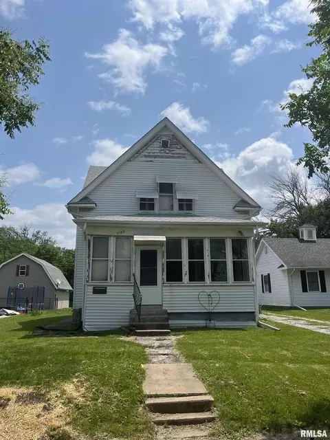 1109 S Michigan St, Davenport, IA 52802