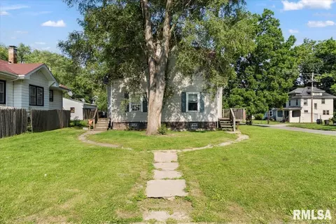 1045-1047 12th St, Rock Island, IL 61201