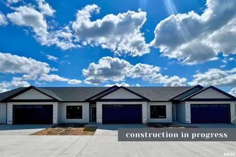 1867 Redbud Cir #101, Eldridge, IA 52748