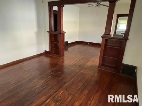Living - 712 Roosevelt Ave, Kewanee, IL 61443 photo 1 of 1
