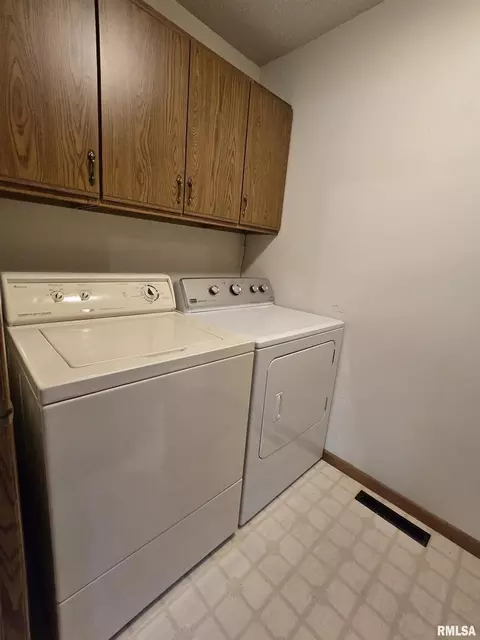 Other - 301 4th St #4, Fulton, IL 61252 photo 3 of 3