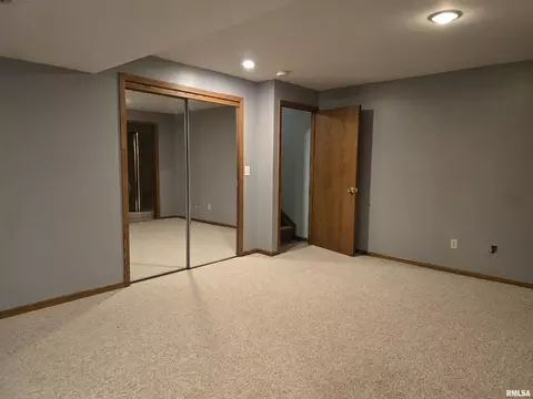 Bedroom - 301 4th St #4, Fulton, IL 61252 photo 6 of 6