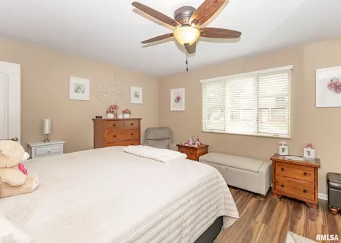 3702 37th Ave #2, Moline, IL 61265 photo 13