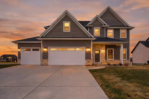 317 Madison Dr, Riverdale, IA 52722