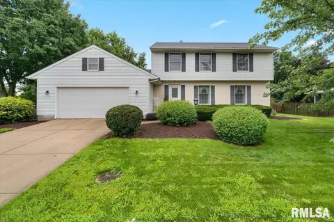 3610 73rd St, Moline, IL 61265