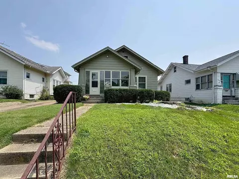 2325 38th St, Rock Island, IL 61201
