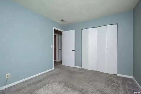 3045 4th St #7, Moline, IL 61265 photo 12