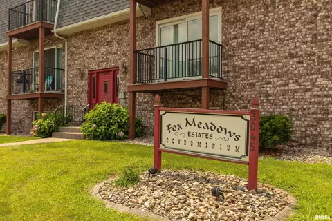3045 4th St #7, Moline, IL 61265 photo 2