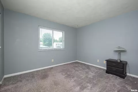 3045 4th St #7, Moline, IL 61265 photo 11