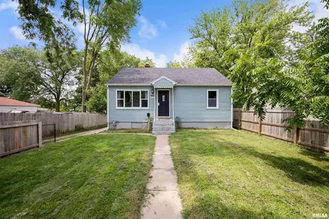 3416 9th St, Rock Island, IL 61201