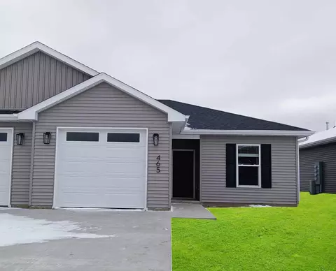 465 N 4th Ave, Eldridge, IA 52748