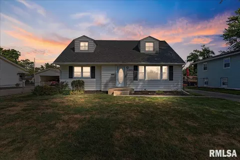 563 33rd Ave, East Moline, IL 61244