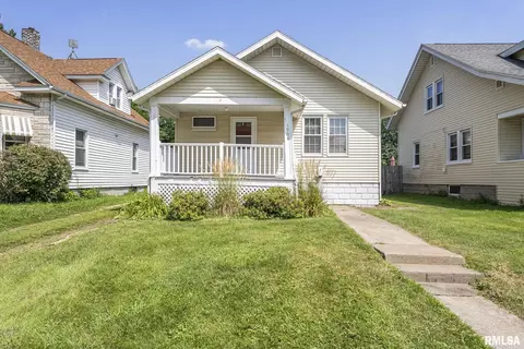 1904 30th St, Moline, IL 61265