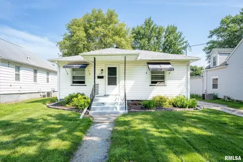 415 E Palace, Geneseo, IL 61254