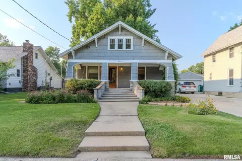 505 E 4th St, Rock Falls, IL 61071