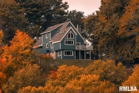 2211 613th Ave, Sabula, IA 52070