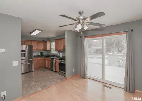 330 Sullivan Dr, Colona, IL 61241 photo 16