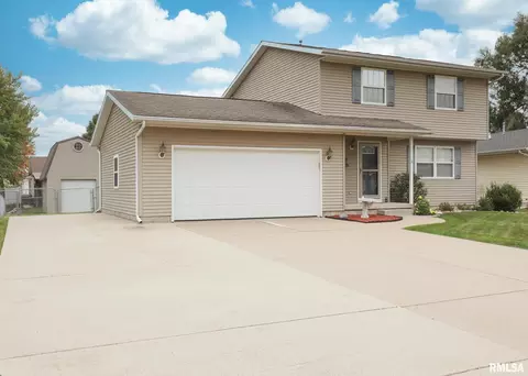 330 Sullivan Dr, Colona, IL 61241 photo 2