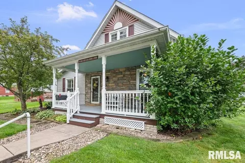 434 17th Ave, Moline, IL 61265