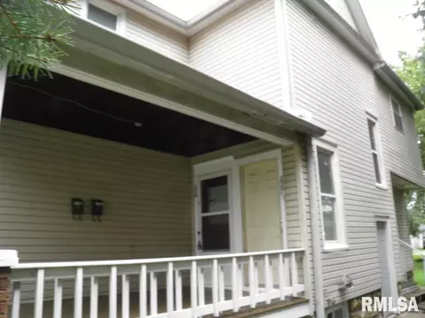 Exterior - 250 44th St, Moline, IL 61265 photo 2 of 4