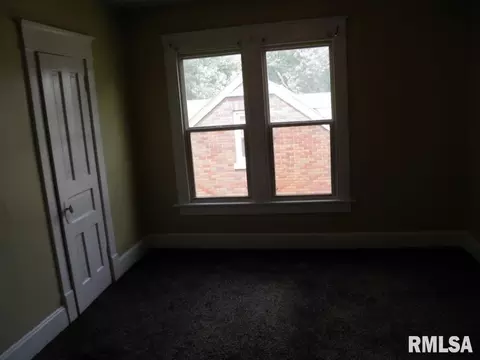 Bedroom - 250 44th St, Moline, IL 61265 photo 1 of 3