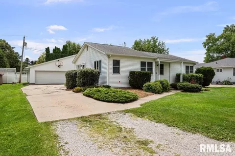 4306 16th Ave, Moline, IL 61265