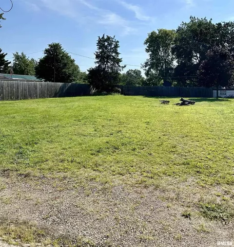1108 Harts Ave, Camanche, IA 52730