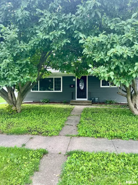 312 E Center St, Cambridge, IL 61238