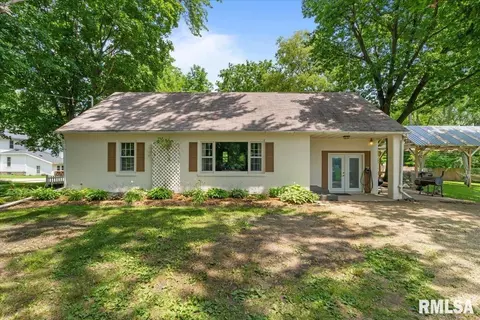 609 Washington St, Prophetstown, IL 61277