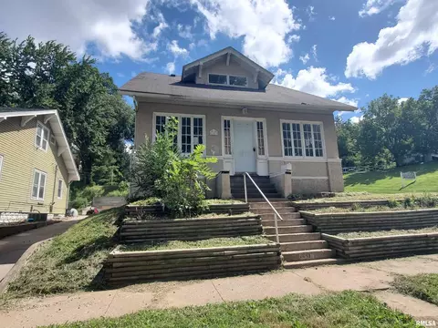 1641 14 12 St, Rock Island, IL 61201