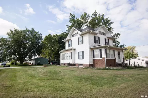 409 W 3rd Ave, Woodhull, IL 61490