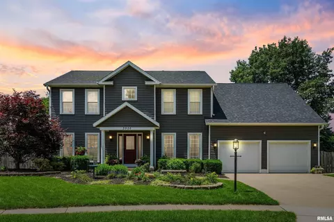 3505 Deer Ridge Ct, Bettendorf, IA 52722