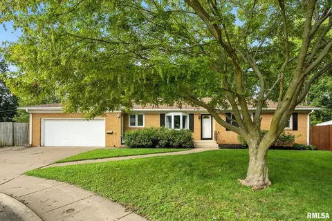 1804 15 12 Street Ct, Rock Island, IL 61201
