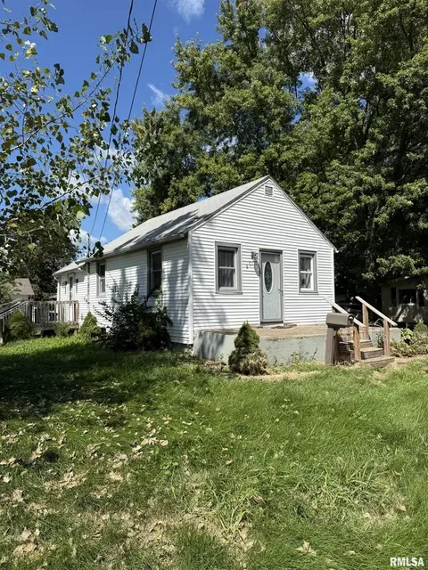 501 N East St, Cambridge, IL 61238