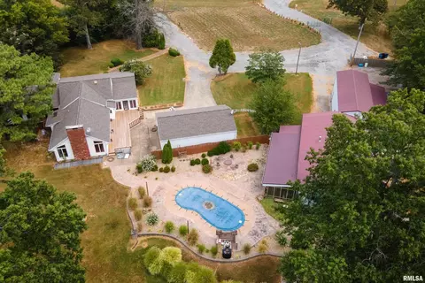 17127 N Us Hwy 51 Hwy, De Soto, IL 62924