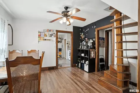 Dining - 142 11th St, Silvis, IL 61282 photo 1 of 2
