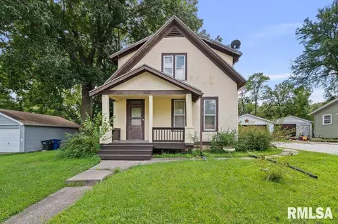 3011 Telegraph Rd, Davenport, IA 52802