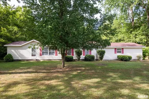 124 Merry Acres Ln, Carterville, IL 62918