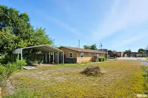 116 Main St, Buffalo, IA 52728
