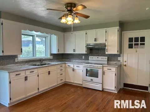 Kitchen - 518 Barden St, Morrison, IL 61270 photo 1 of 1